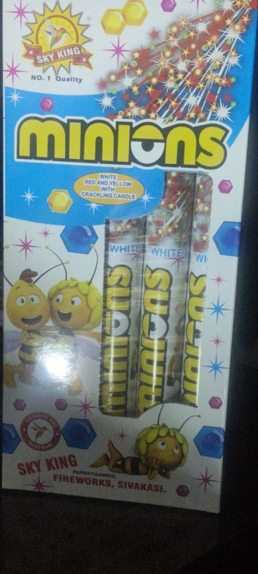 MINIONS MEGA [  3 PCS ] RED & WHITE CRACKLING